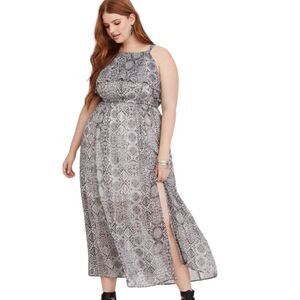 Torrid Black & White IKAT Chiffon Maxi Dress Size 1X Sleeveless Beachy Womens